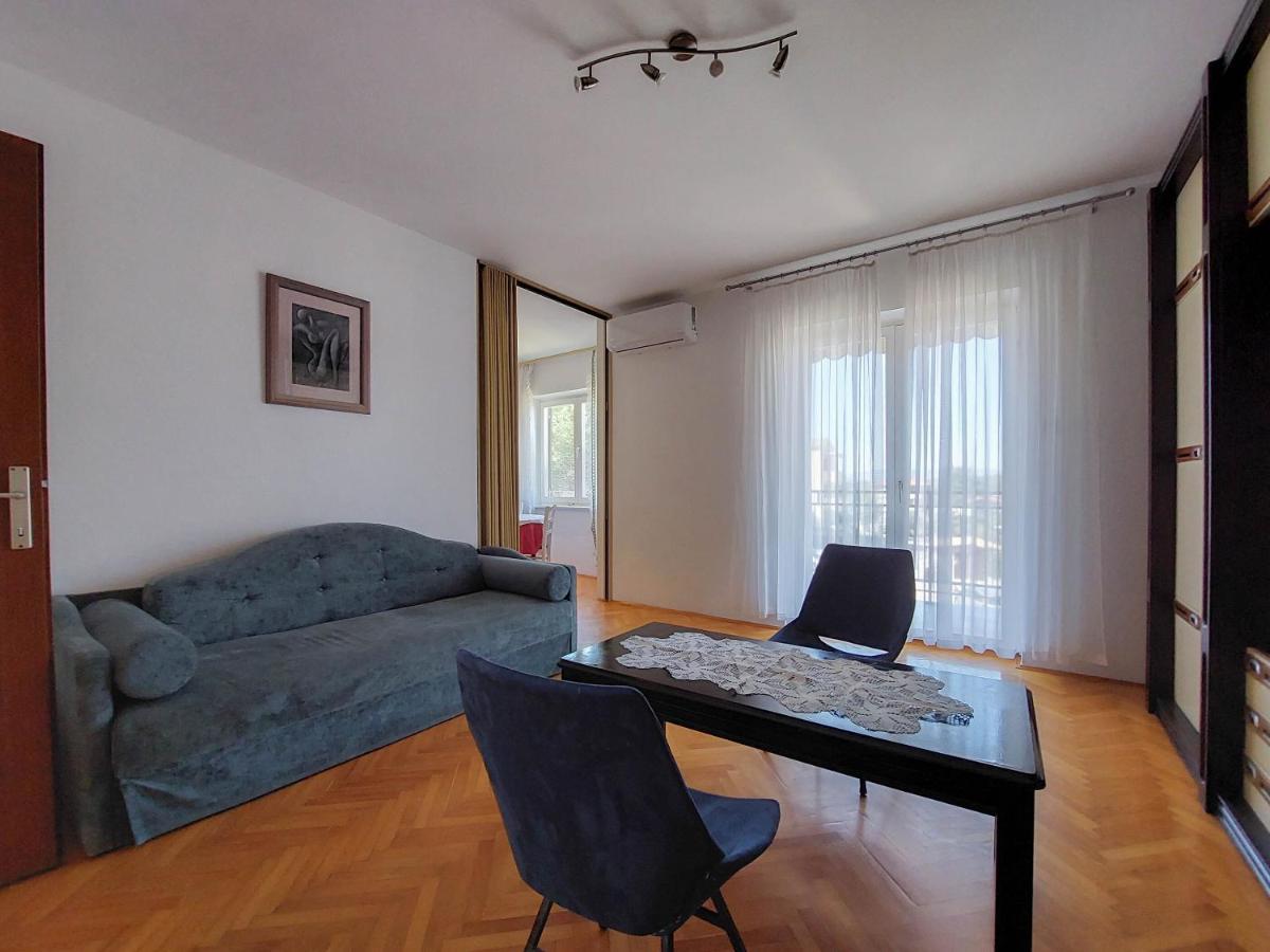 Apartments Nikola Punat Eksteriør billede